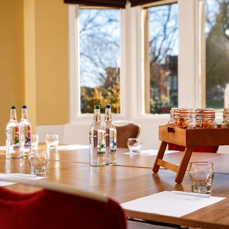 Holiday Inn Dumfries By Ihg Екстериор снимка