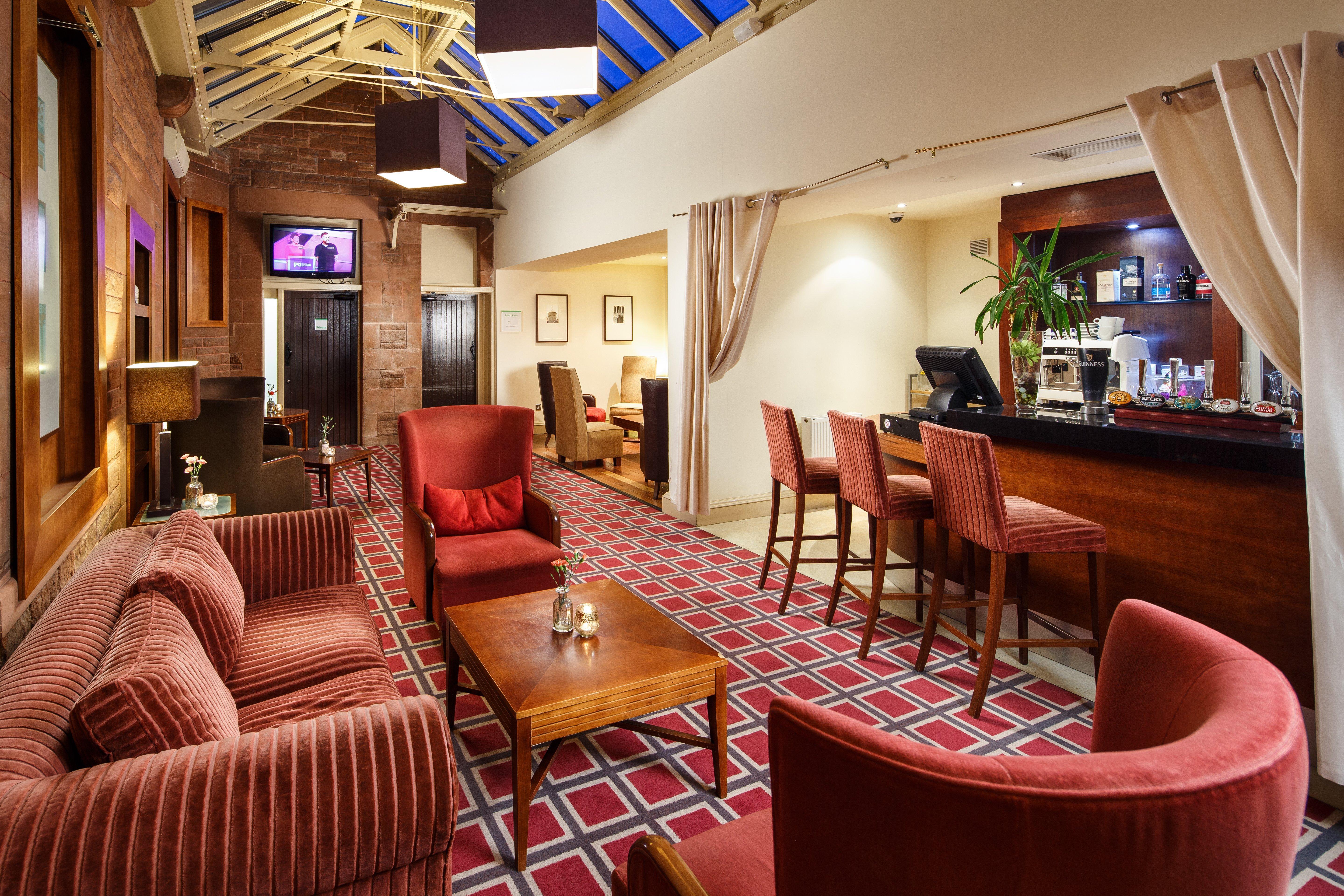 Holiday Inn Dumfries By Ihg Екстериор снимка