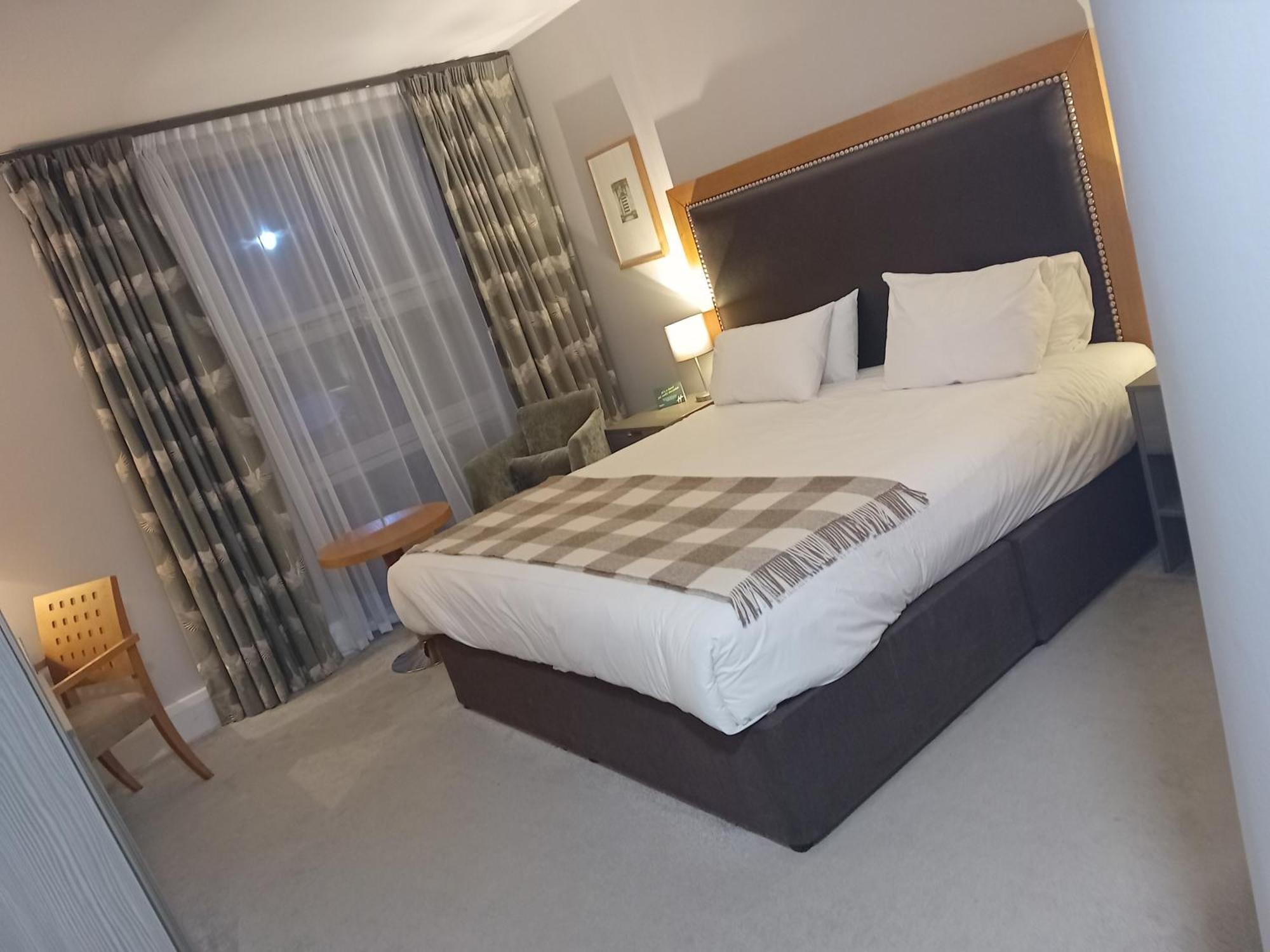 Holiday Inn Dumfries By Ihg Екстериор снимка