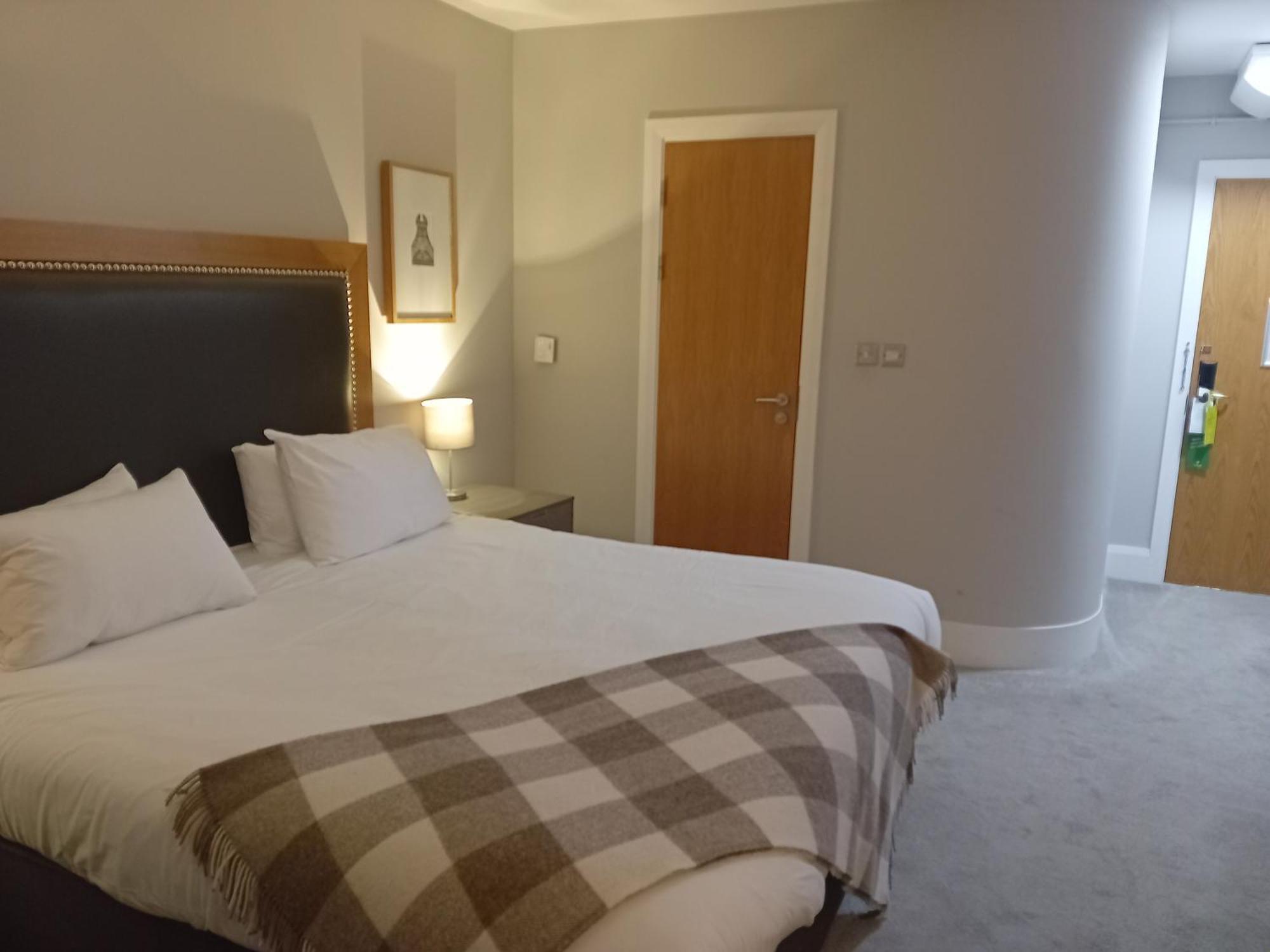 Holiday Inn Dumfries By Ihg Екстериор снимка