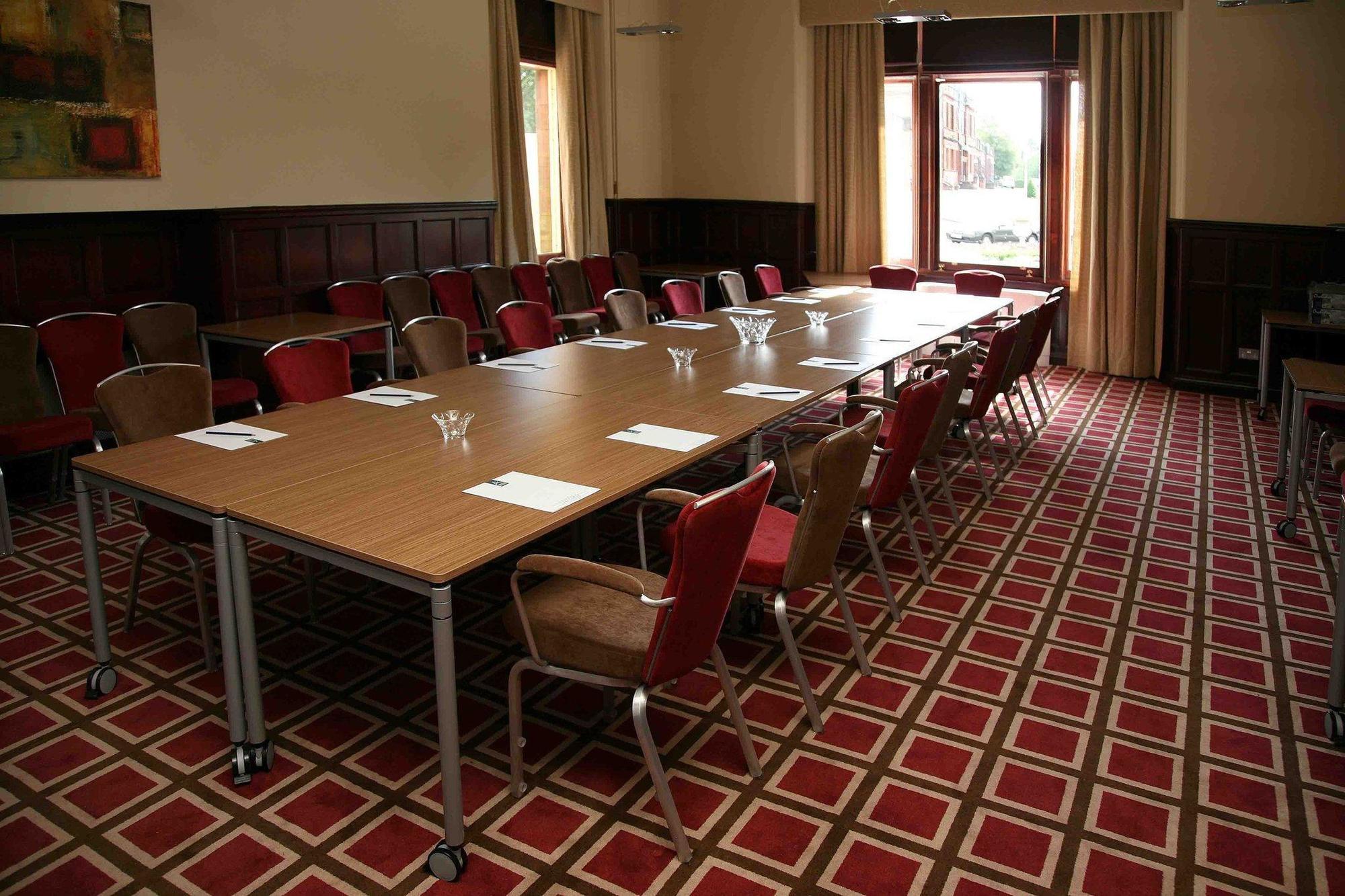 Holiday Inn Dumfries By Ihg Екстериор снимка
