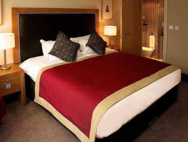 Holiday Inn Dumfries By Ihg Екстериор снимка